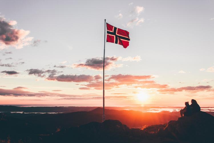 Norway Flag Photo by Mikita Karasiou on Unsplash